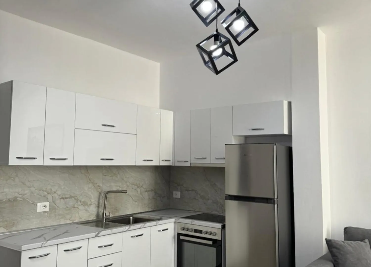 Vata Apartments Kamez